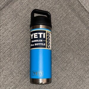 New YETI Rambler 18oz Sky Blue Bottle